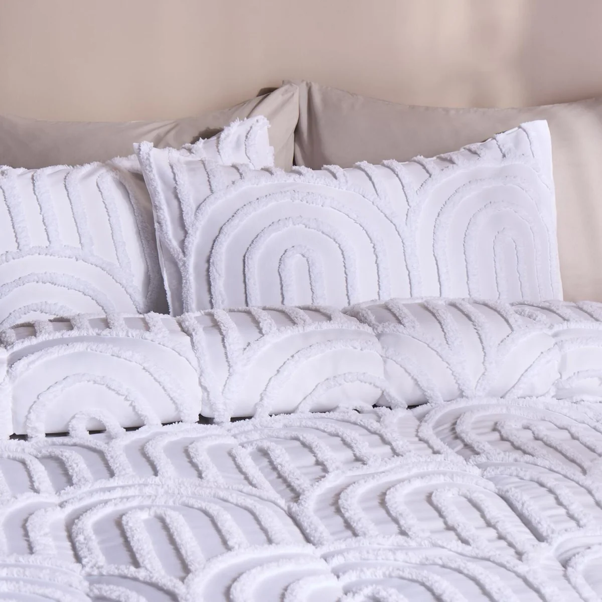 OHS Tufted Arches Quilted Coverless 7.5 Tog Duvet Set - White / 3.35kg – image 5