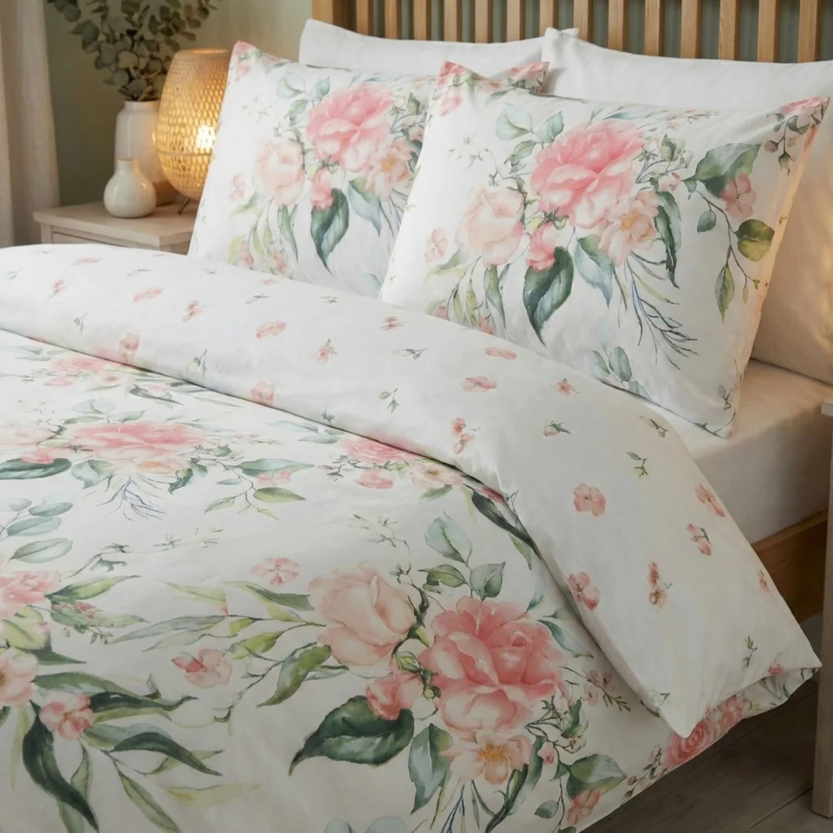 Ava Floral Microfibre Duvet Cover Bedding Set - White / Single – image 4