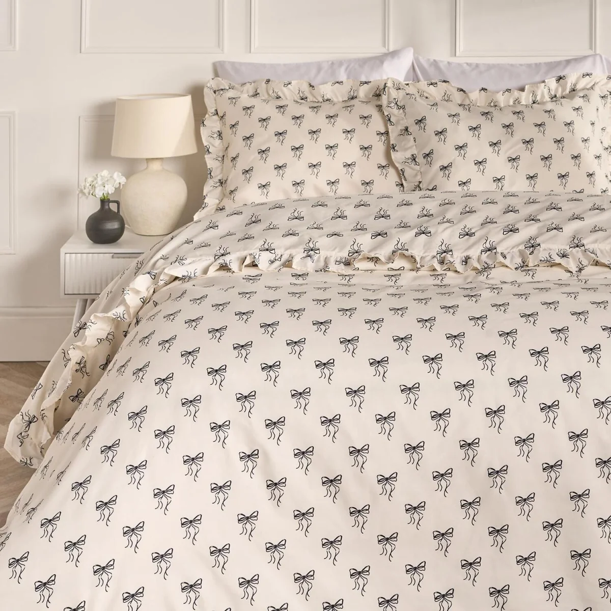 OHS Ditsy Cherry Duvet Set - Monochrome / Double / 1kg – image 2