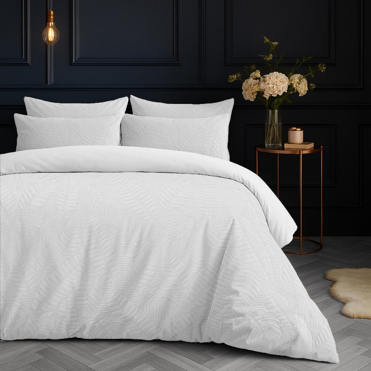 Velvet Embossed Leaf Pattern Duvet Set - White / King