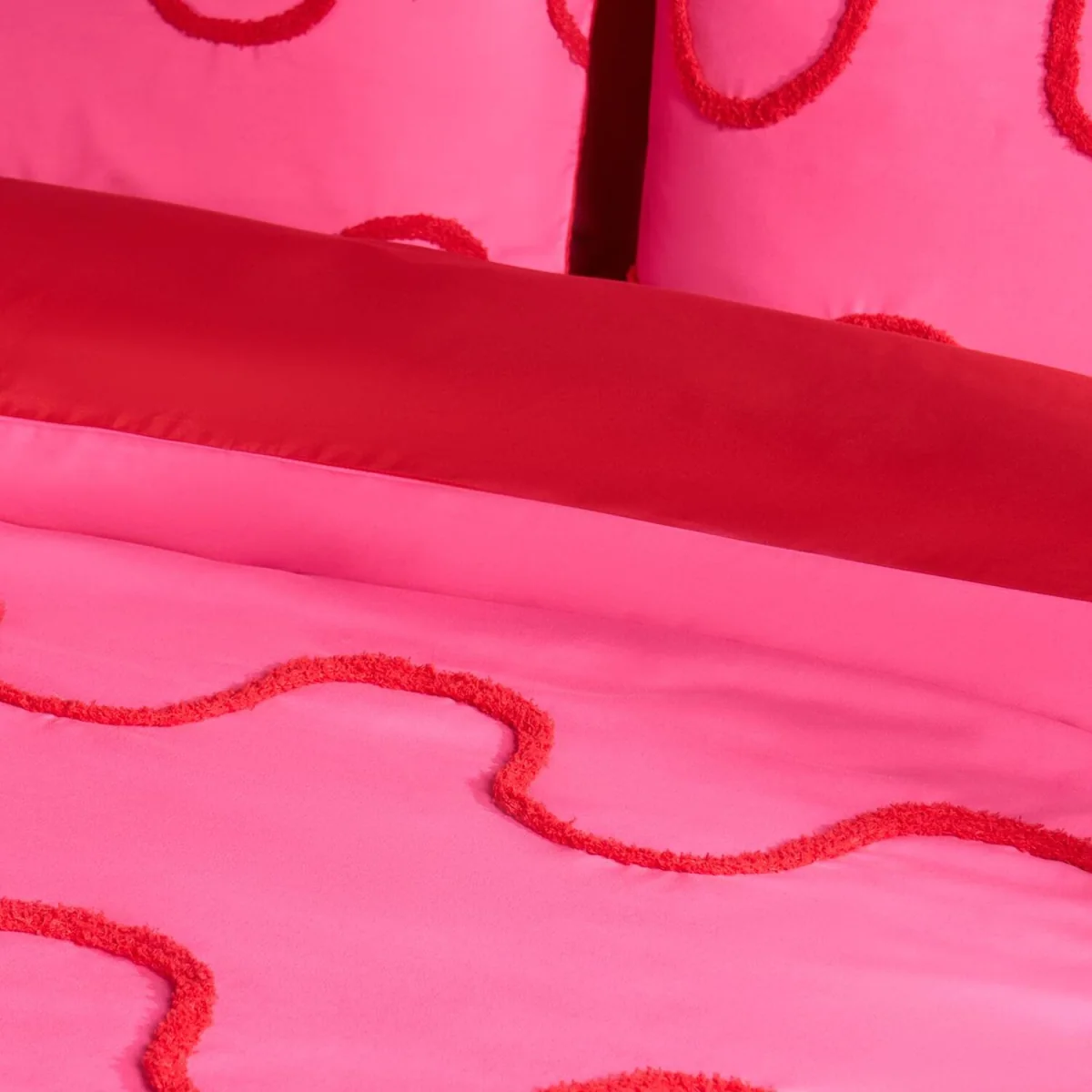 OHS Tufted Wave Duvet Set - Hot Pink/Red / 1.4kg – image 4
