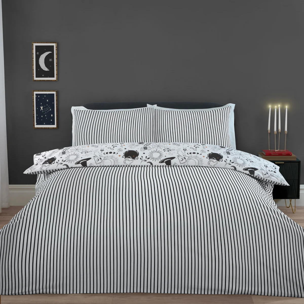 Spellbound Design Duvet Set - Monochrome / Superking – image 2