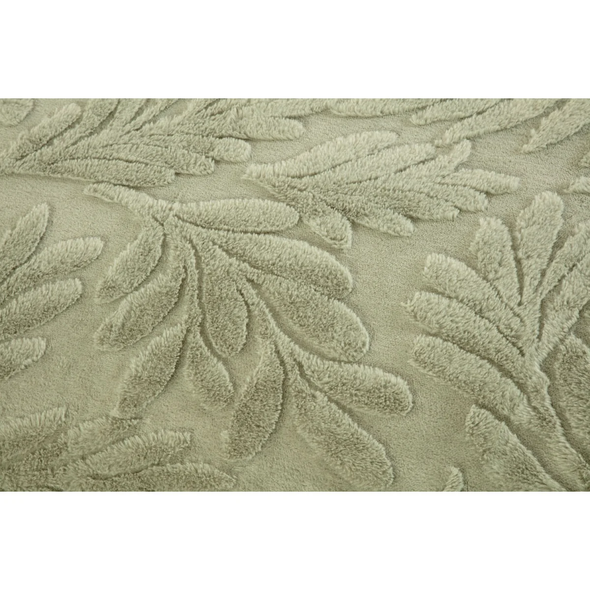 Embossed Leaves Faux Fur Duvet Set - Sage / King – image 2