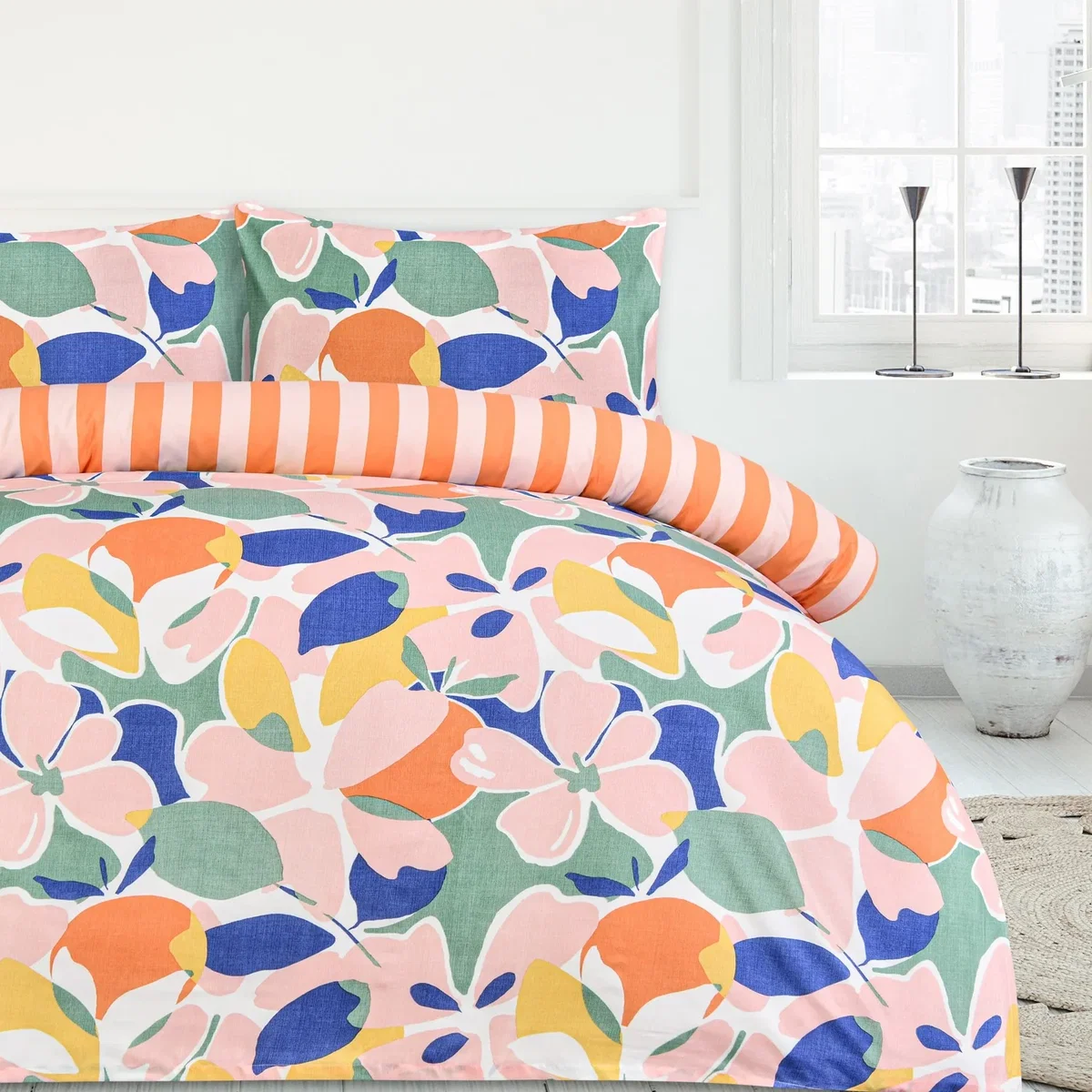 Luxury Super Soft Reversible Abstract Floral Duvet Cover With Pillowcase - Multi / 200cm – image 4