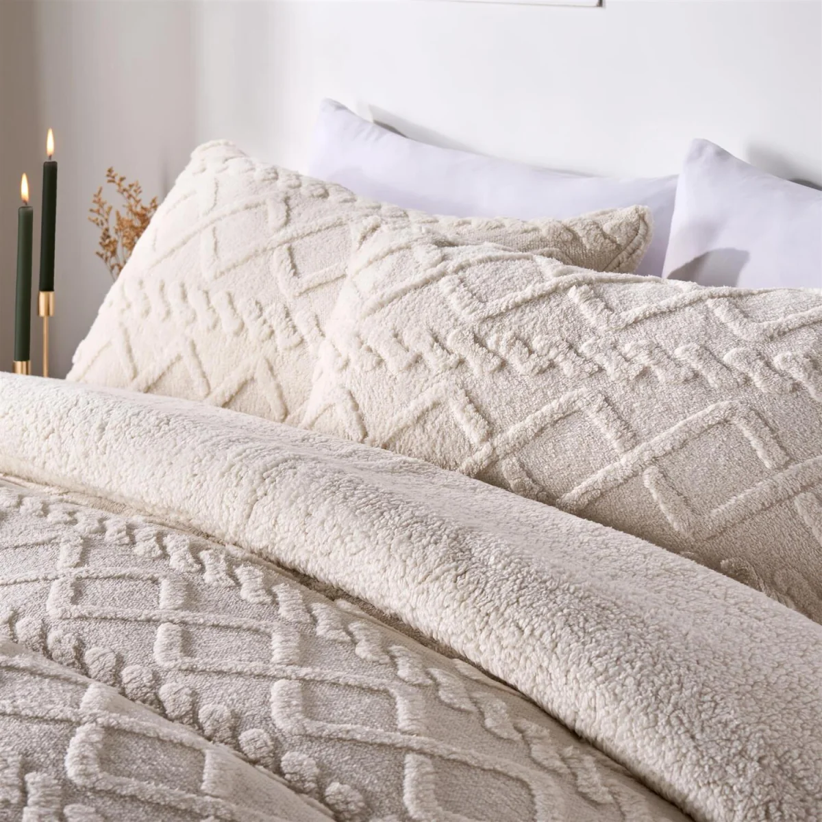 OHS Coverless Cable Knit 10.5 Tog Duvet Set - Cream / 3.75kg – image 2