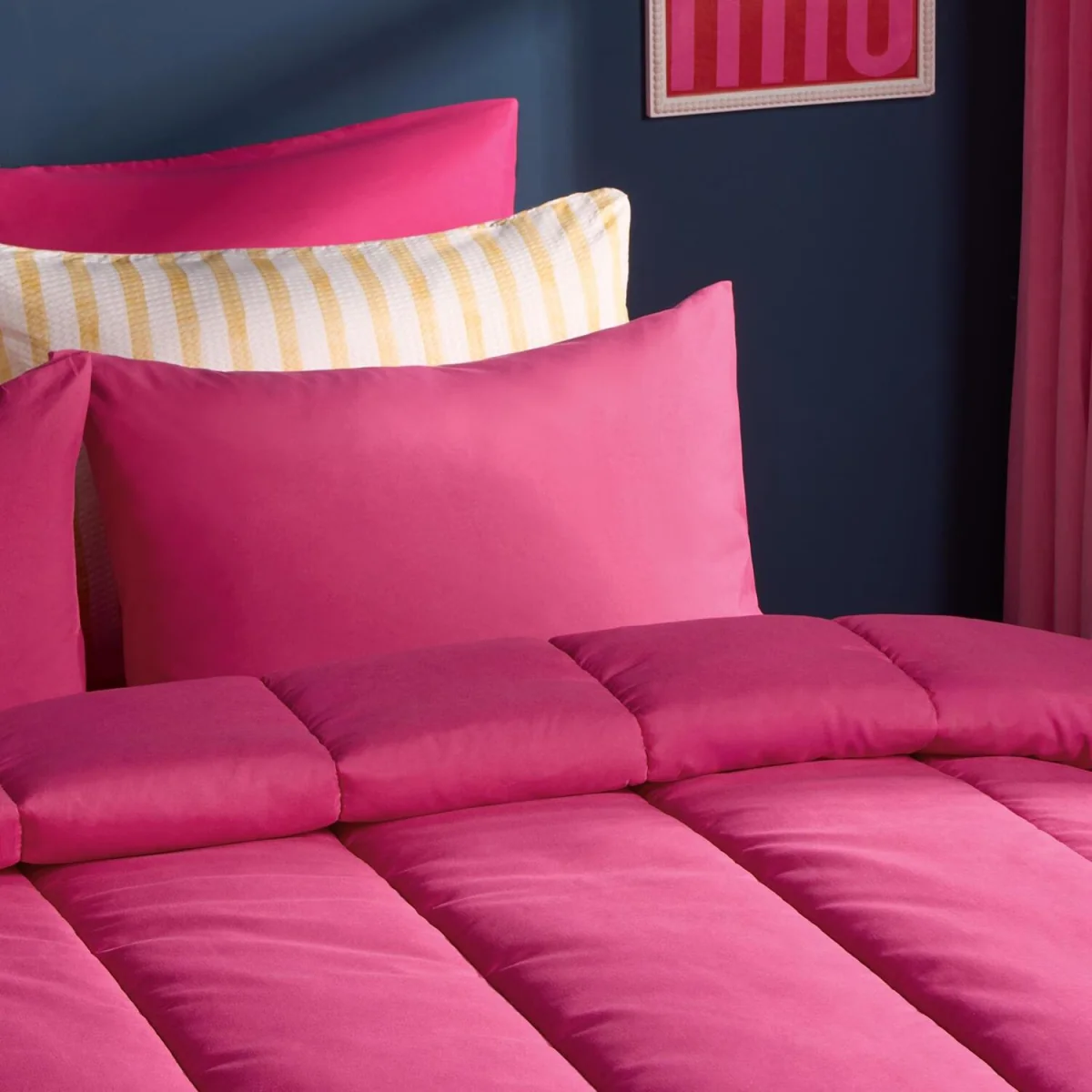 OHS Coverless 10.5 Tog Duvet Set - Hot Pink/Red / Double / 2.5kg / 28cm – image 29