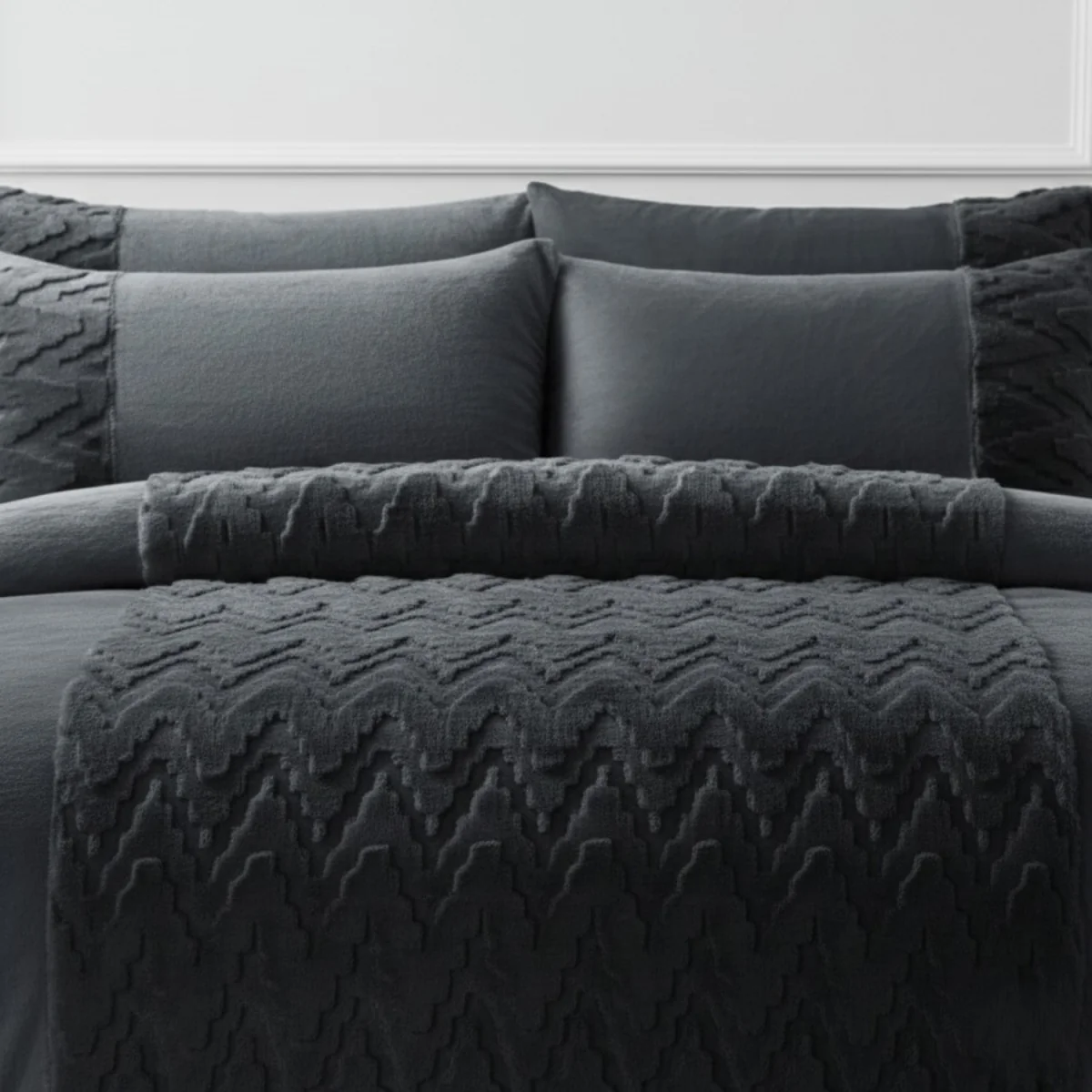 Zig Zag 3D Teddy Duvet Cover Set Ultra Soft Teddy Fleece Bedding with Pillowcases - Charcoal / Superking – image 2