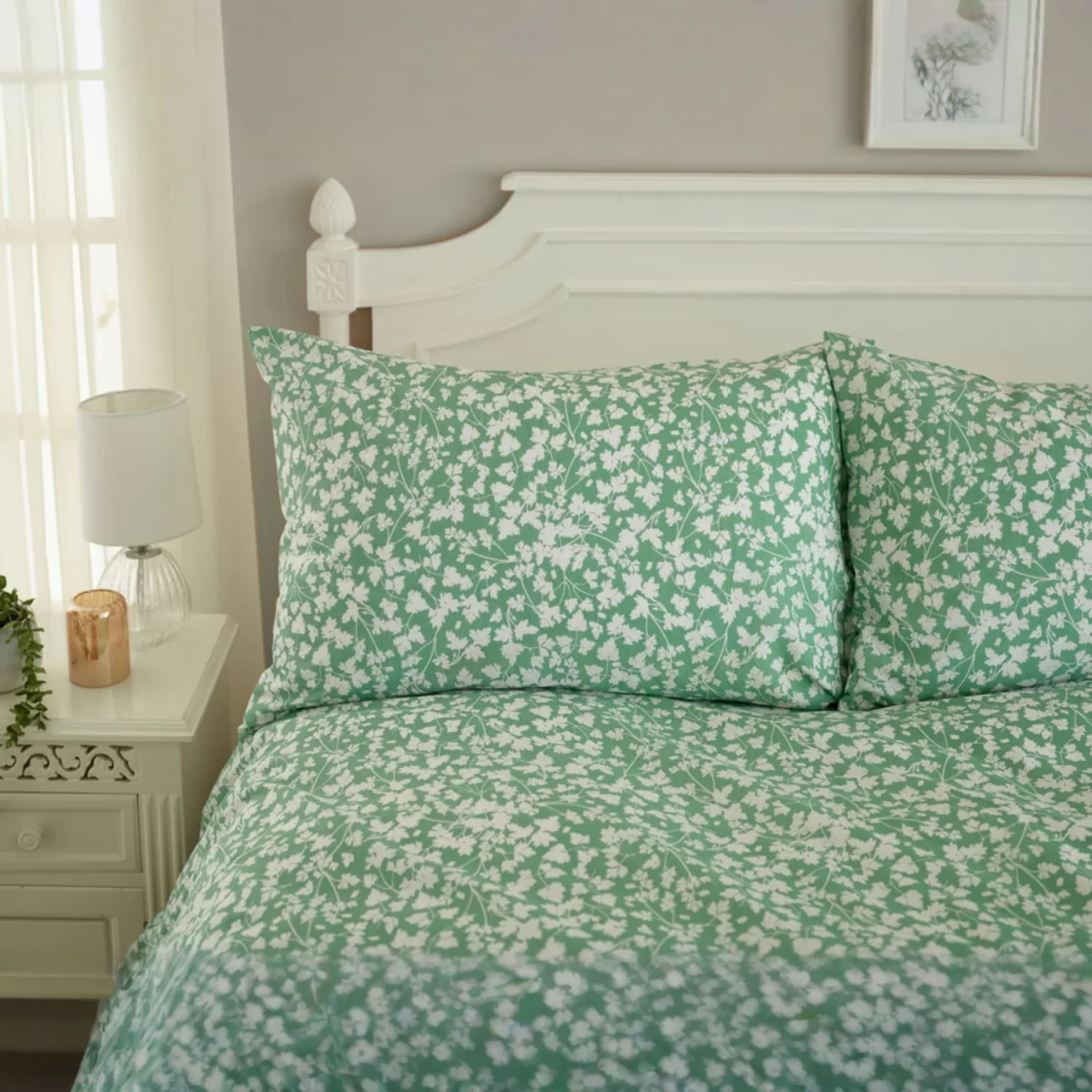 Deyongs Dainty Floral Duvet Set - Printed 132TC Bedding, Single, Green Floral. - Green / 200.0cm / 0.88kg – image 4