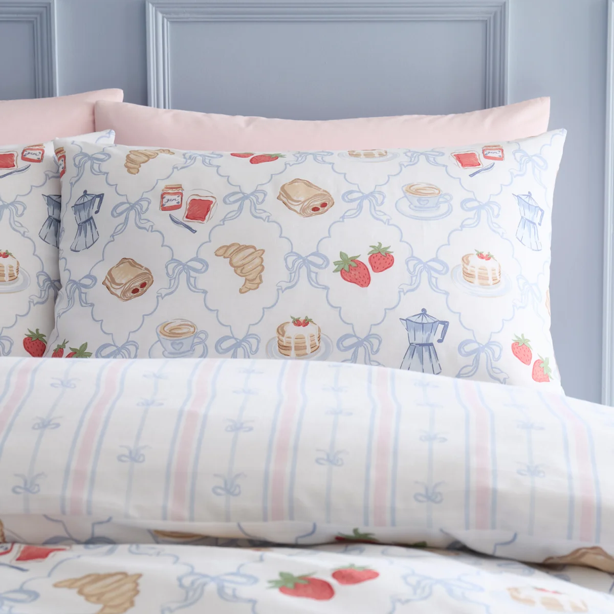 Brunch Club Duvet Set - White / Double – image 5
