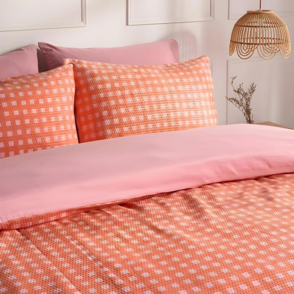OHS Gingham Embossed Duvet Set - Coral - Coral / 1.1kg – image 3