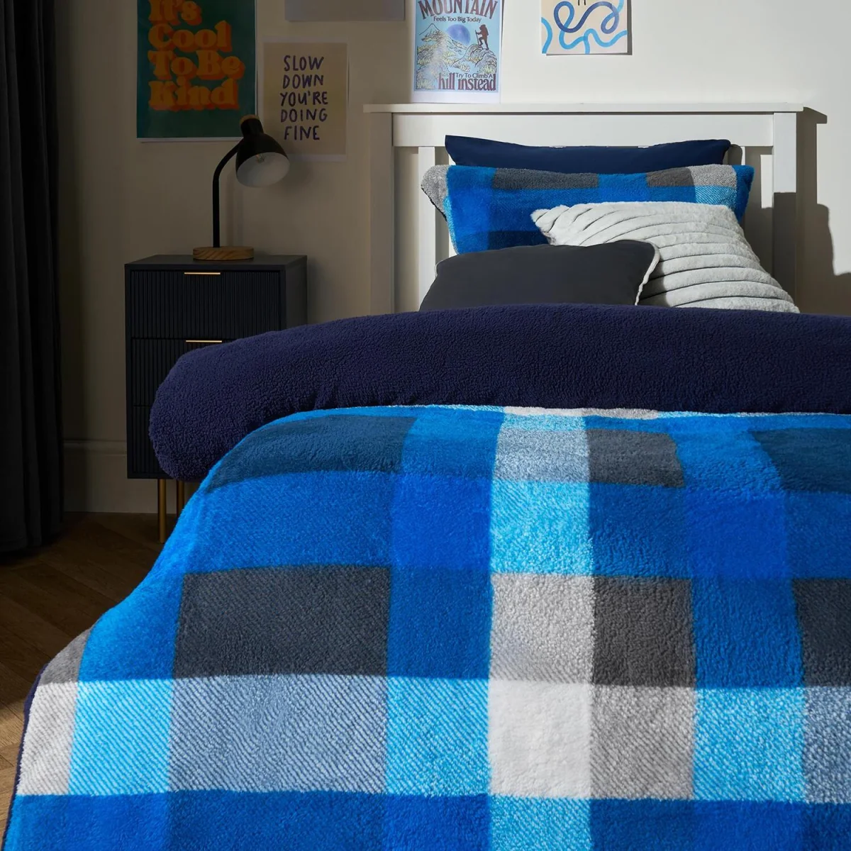 OHS Patchwork Check Teddy Duvet Set - Navy/Grey / 1kg – image 2
