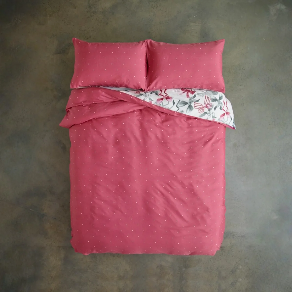 Deyongs Bows Pink Duvet Set - Super King, 200 Thread Count, 55% Cotton 45% Polyester - Pink / 200.0cm / 0.6kg