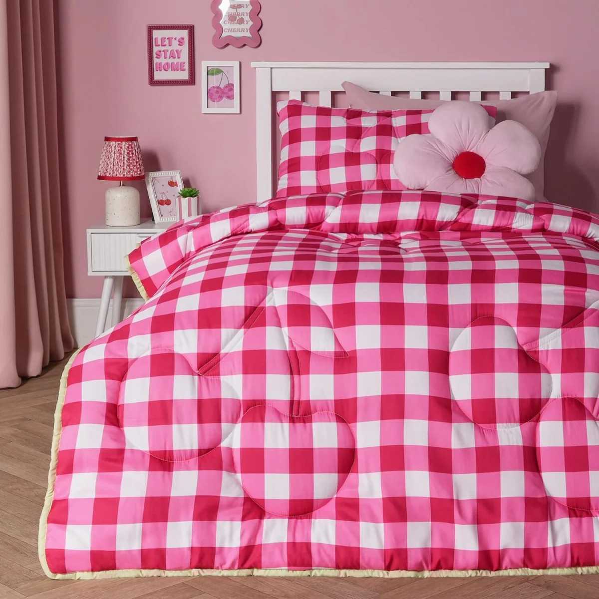 OHS Cherry Gingham Quilted Coverless 7.5 Tog Duvet Set - Red / 1.45kg – image 2