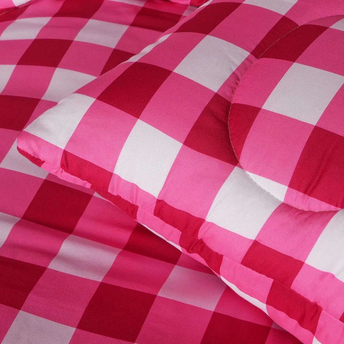 OHS Cherry Gingham Quilted Coverless 7.5 Tog Duvet Set - Red / 1.45kg – image 4