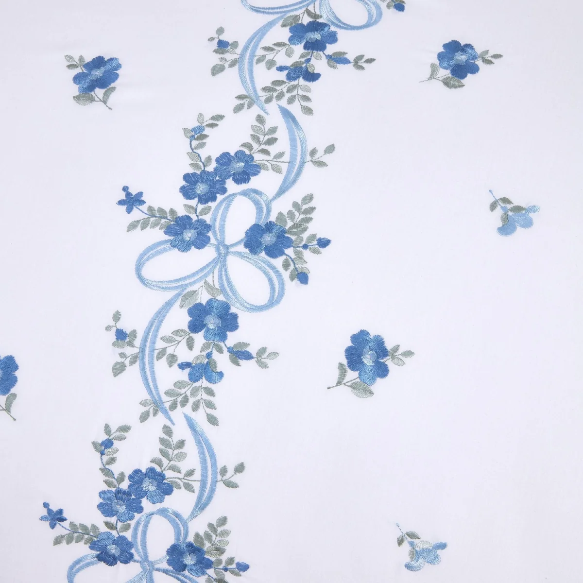 Floral Ribbon Polycotton Duvet Cover Bedding Set With Pillowcase - Blue / Double – image 2