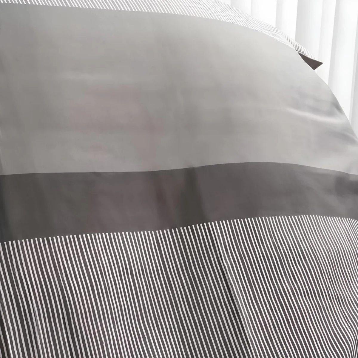 OHS Multi Stripe Duvet Set - Grey / 0.8kg – image 1