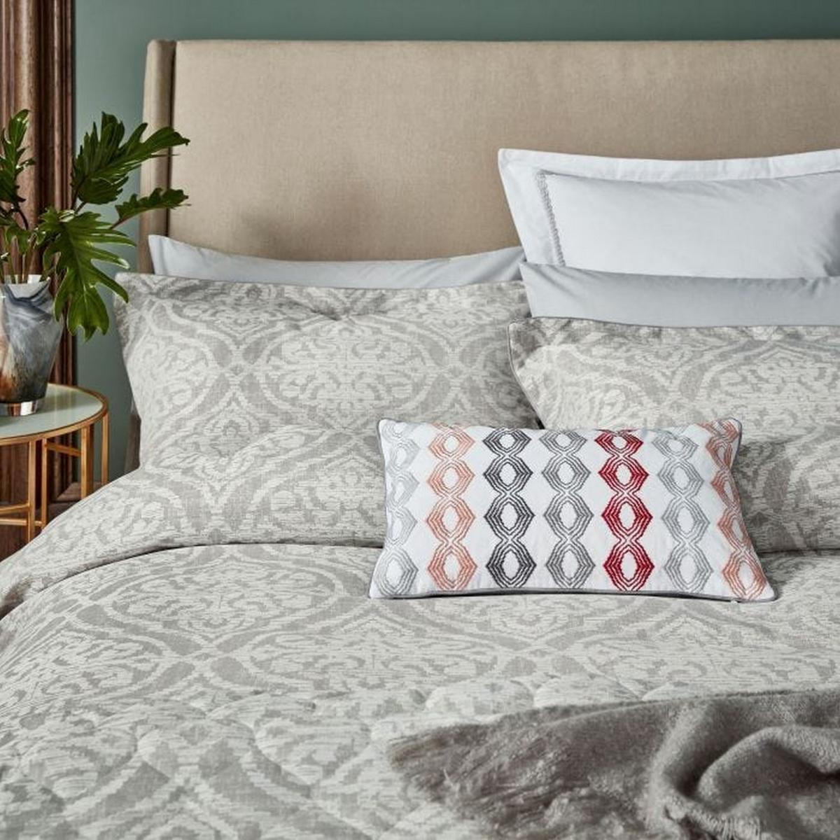 Sezan Damask Cotton Bedding in Silver Grey – image 2