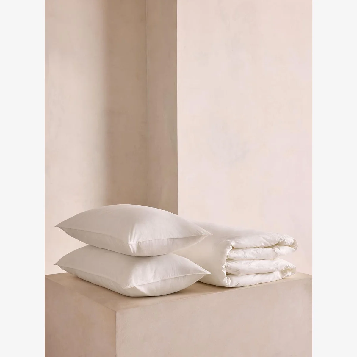 Microdown Bedding Bundle, Super King, UK – image 1