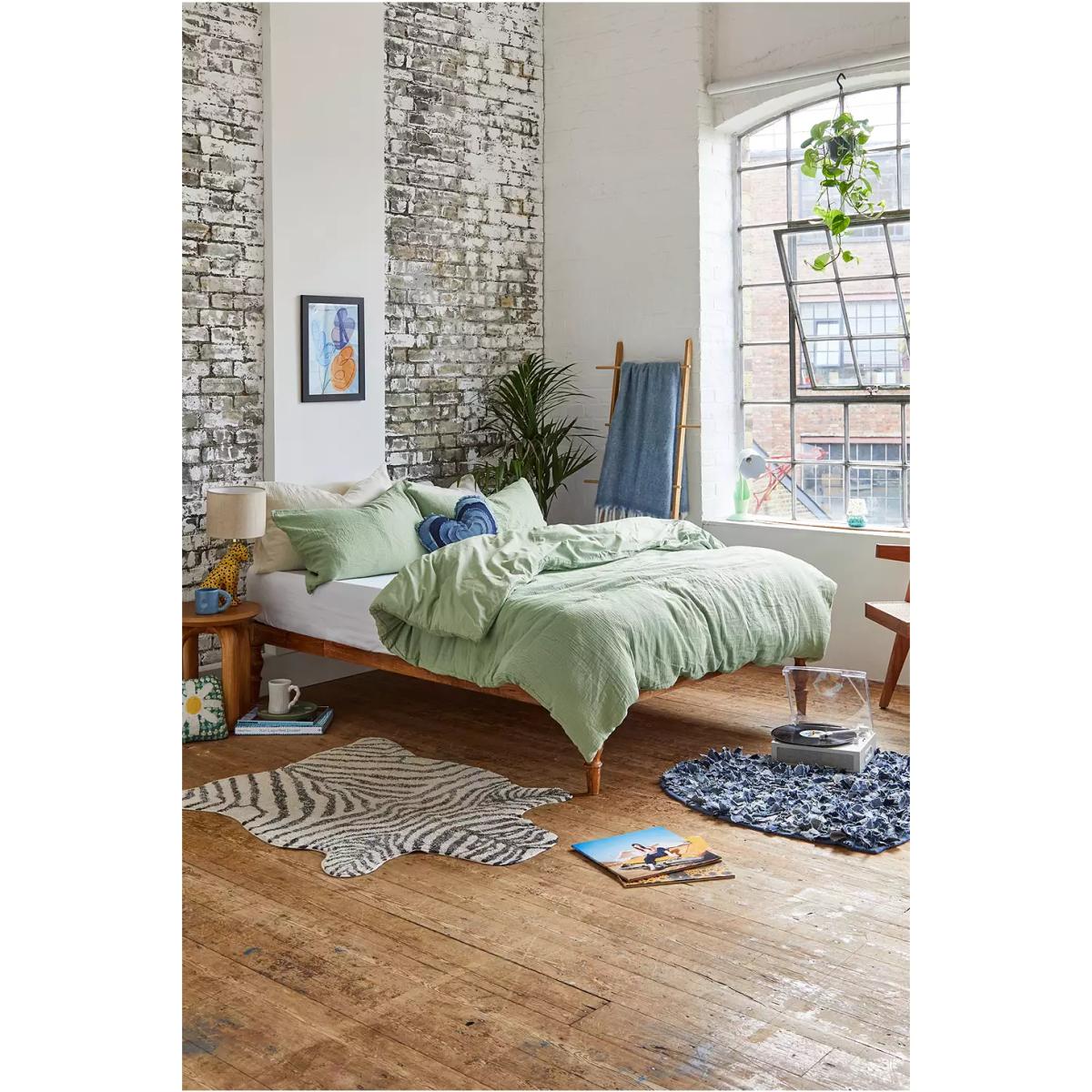 Urban Outfitters Sage Crinkle Duvet Set - Mint Double – image 3