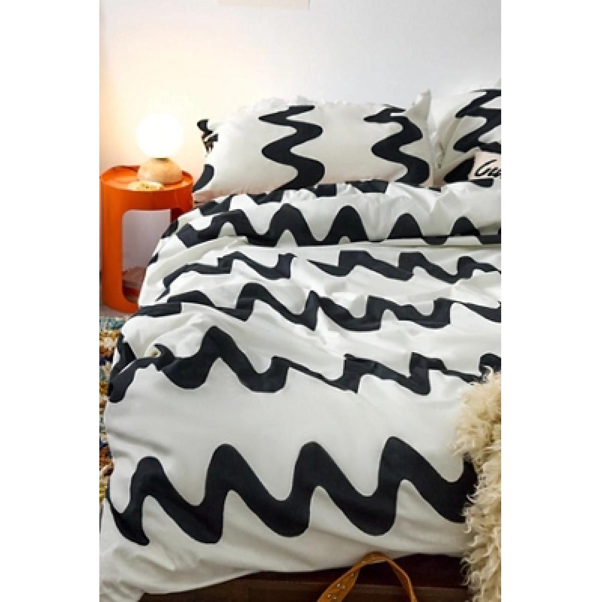Big Wave Duvet Set - Black/White Double at Urban Outfitters – image 8