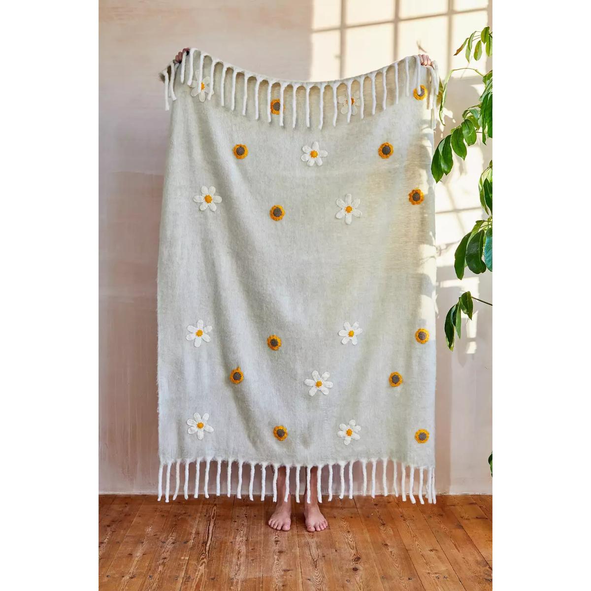 Urban Outfitters Embroidered Ecru Cosy Blanket - Neutral 150cm x 125cm – image 2