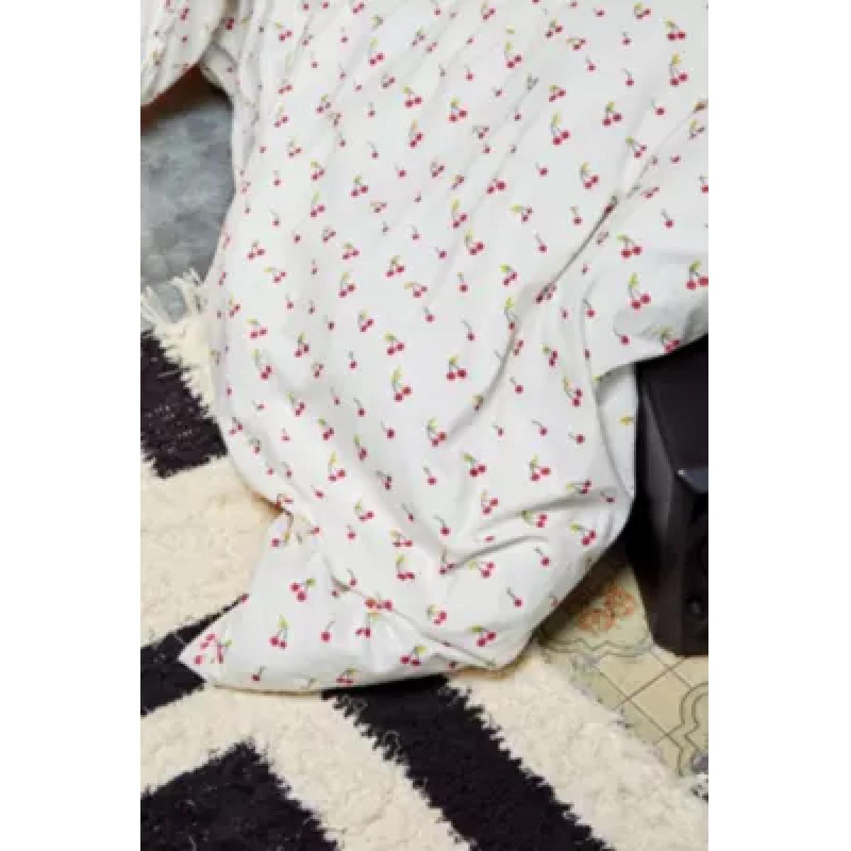 Cherries Duvet Set - White Single at Urban Outfitters – image 11