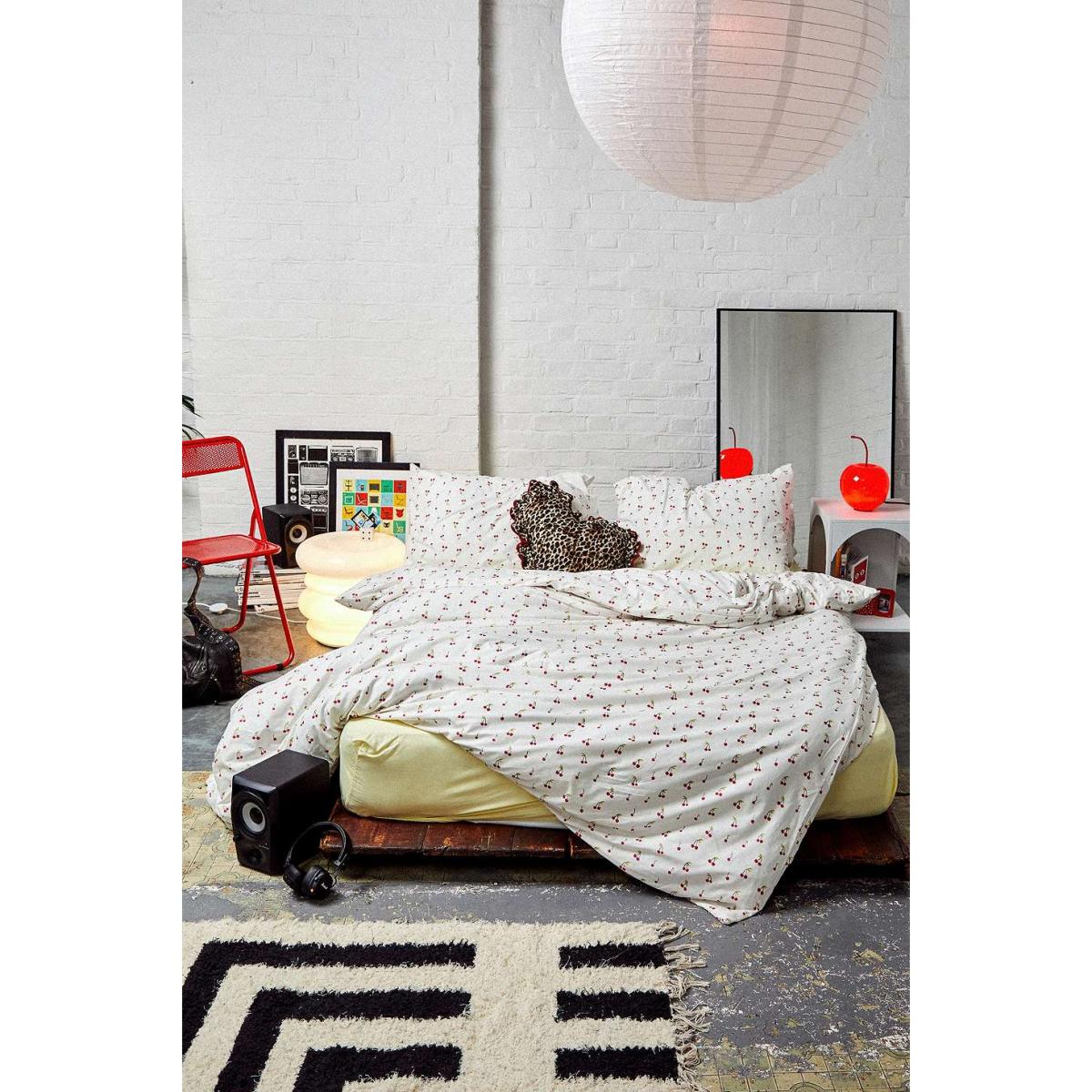 Cherries Duvet Set - White Single at Urban Outfitters – image 4