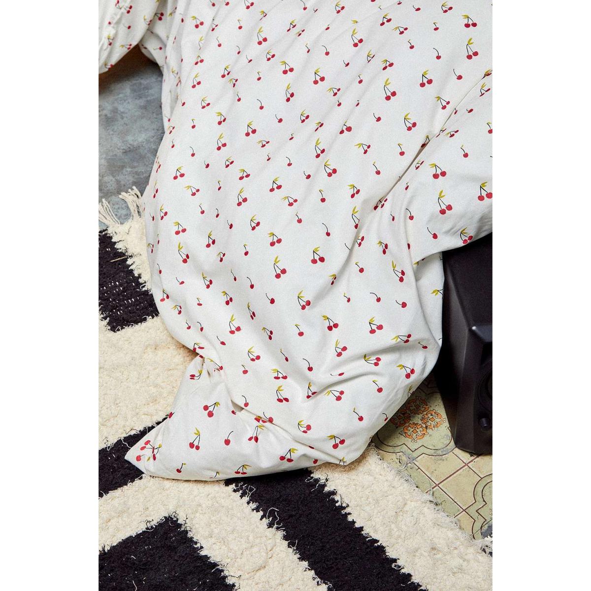 Cherries Duvet Set - White Single at Urban Outfitters – image 5