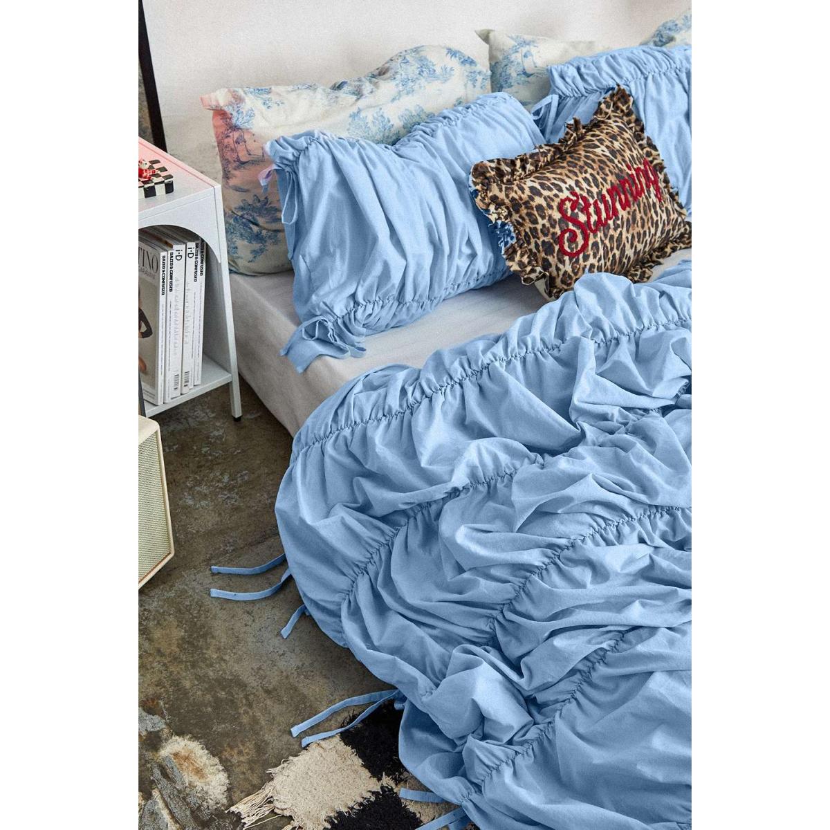 Sky Blue Cinched Duvet Set - Light Blue Double at Urban Outfitters – image 4