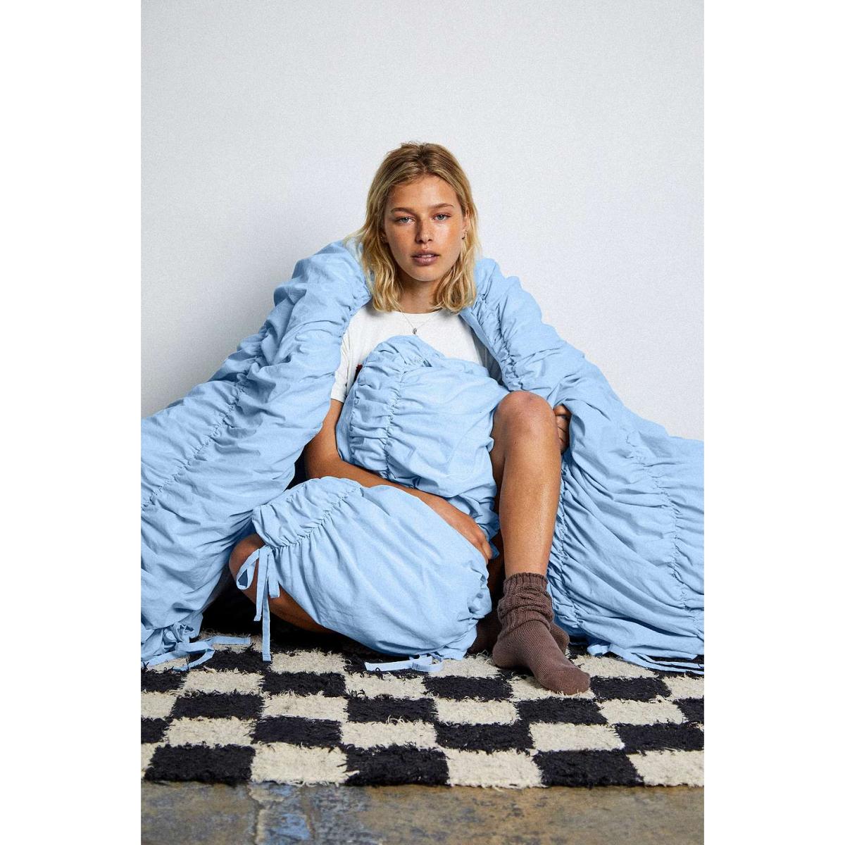 Sky Blue Cinched Duvet Set - Light Blue Double at Urban Outfitters – image 5