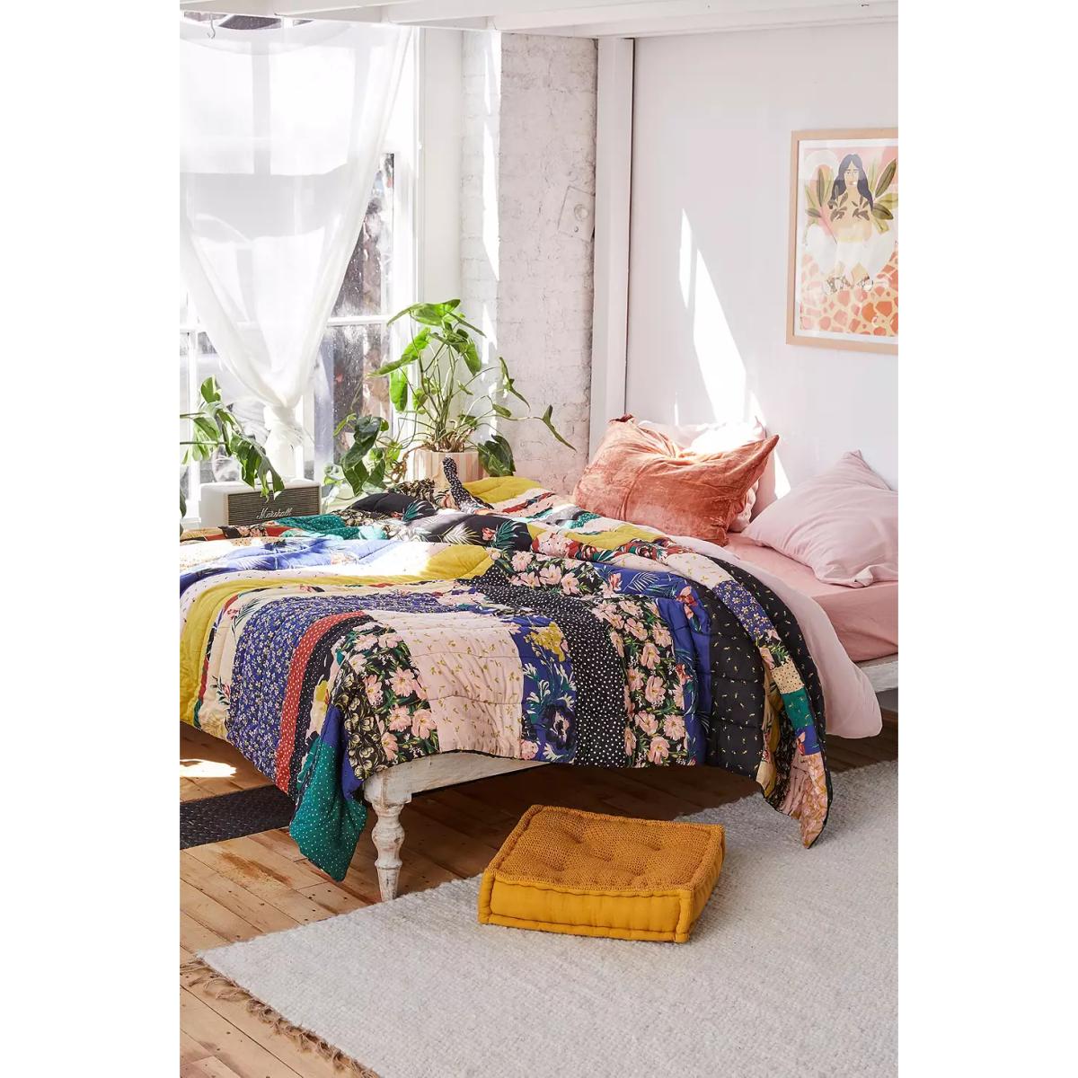 Allyce Patchwork Print Quilt - Assorted ALL at Urban Outfitters – image 2