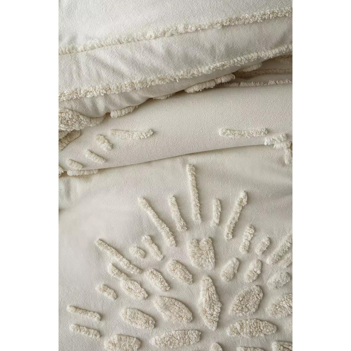Jackie Tufted Duvet Set - Cream Double at Urban Outfitters – image 3