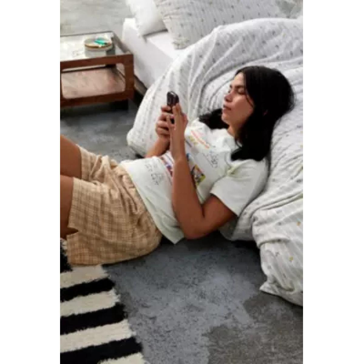 Floral Cosy Flannel Duvet Set - Neutral Double at Urban Outfitters – image 6
