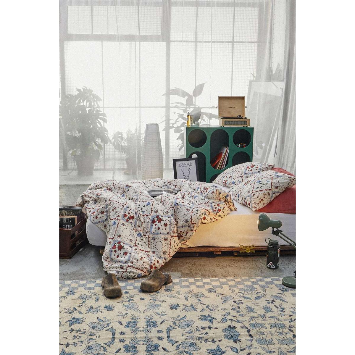 Red Vintage Scarf Duvet Set Single at Urban Outfitters – image 3