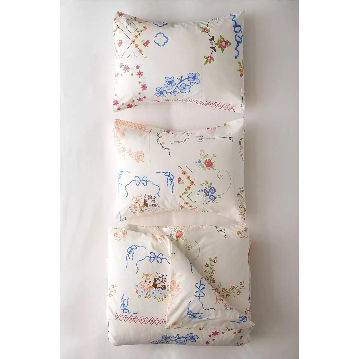 Irene Duvet Set - White Single at Urban Outfitters – image 5