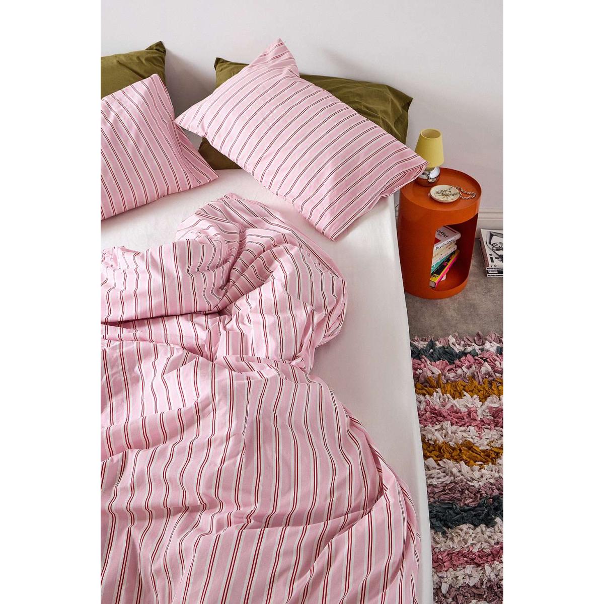 Pink & Red Stripe Duvet Set - Pink Double at Urban Outfitters – image 2
