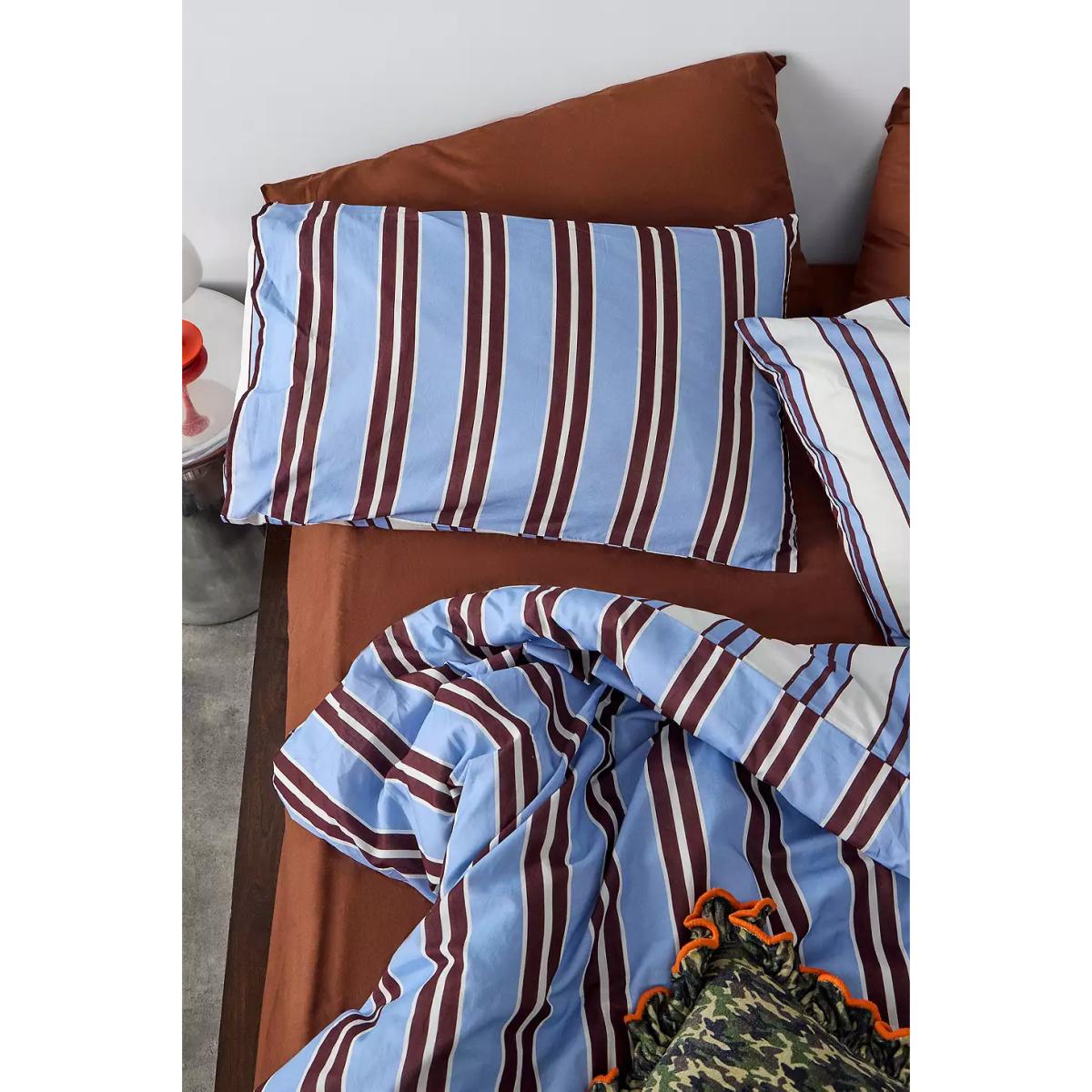 Contrast Stripe Duvet Set - Blue Single at Urban Outfitters – image 4