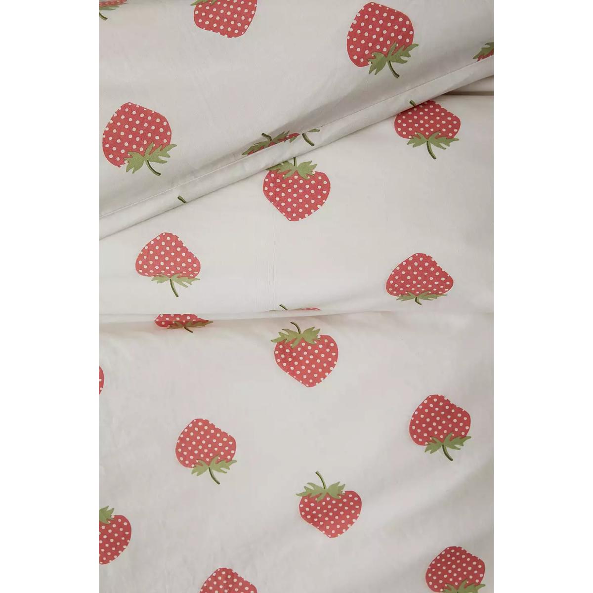 Strawberry Duvet Set - White Single at Urban Outfitters – image 3