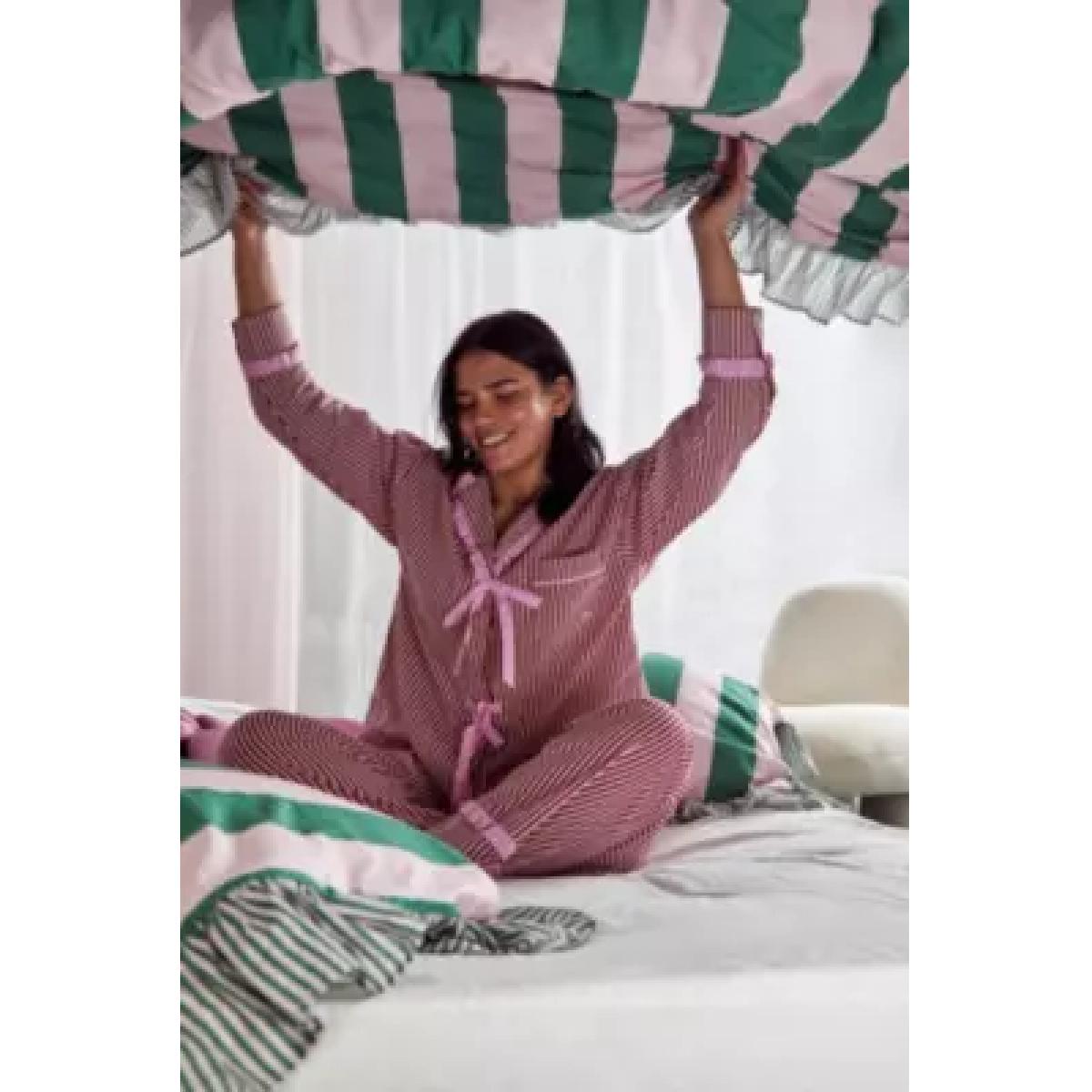 Pink & Green Stripe Ruffle Duvet Set Double at Urban Outfitters – image 12