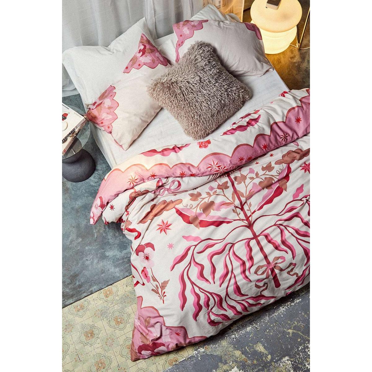 Vintage Valentine Duvet Set - Pink King at Urban Outfitters – image 4