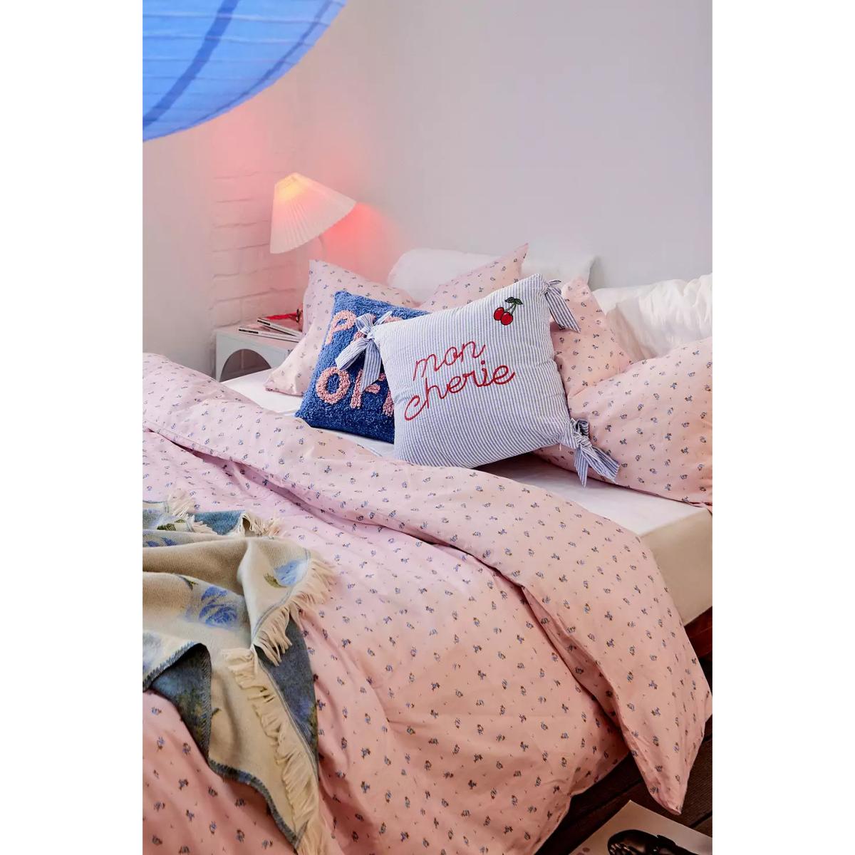 Pink Sophie Floral Duvet Set - Pink Double at Urban Outfitters – image 4