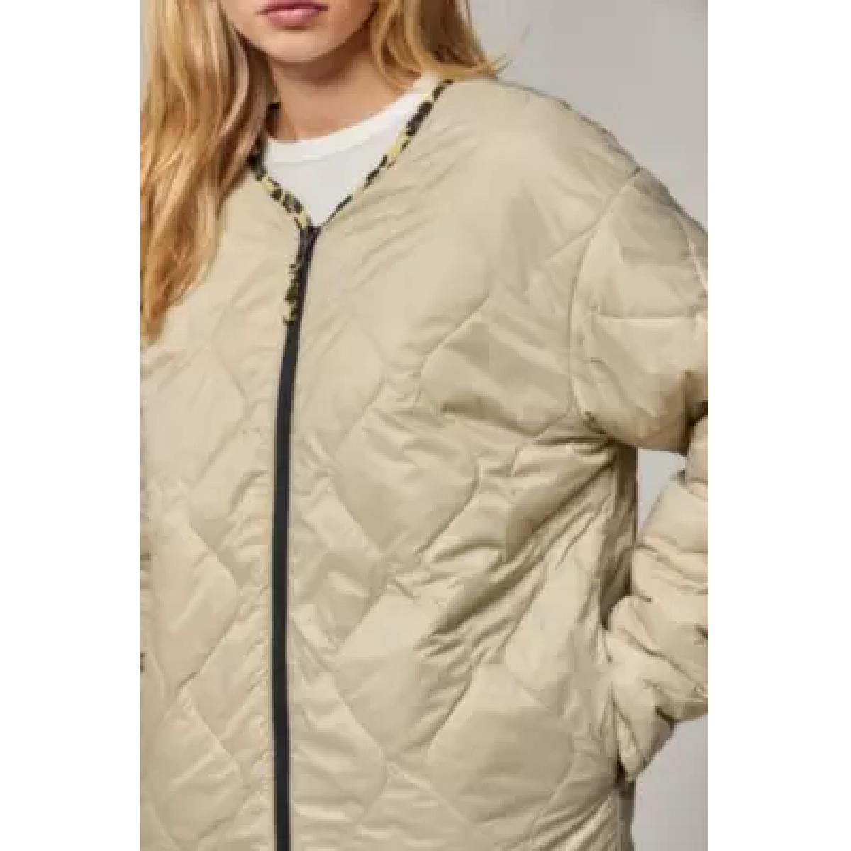 Damson Madder Reversible Quilt Jacket S at Urban Outfitters – image 2
