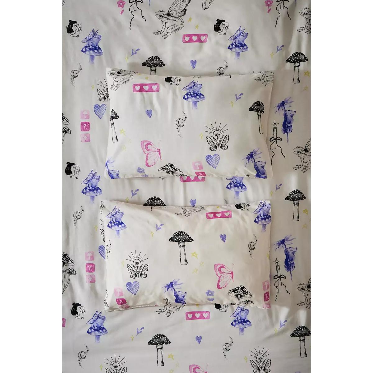 UO Whimsical Dreams Duvet Set King at Urban Outfitters – image 6