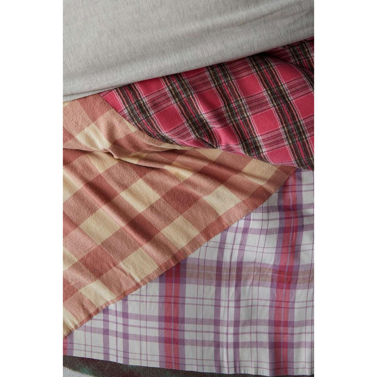 Urban Renewal Flannel Double Duvet Set - Assorted DOUBLE at Urban Outfitters – image 3
