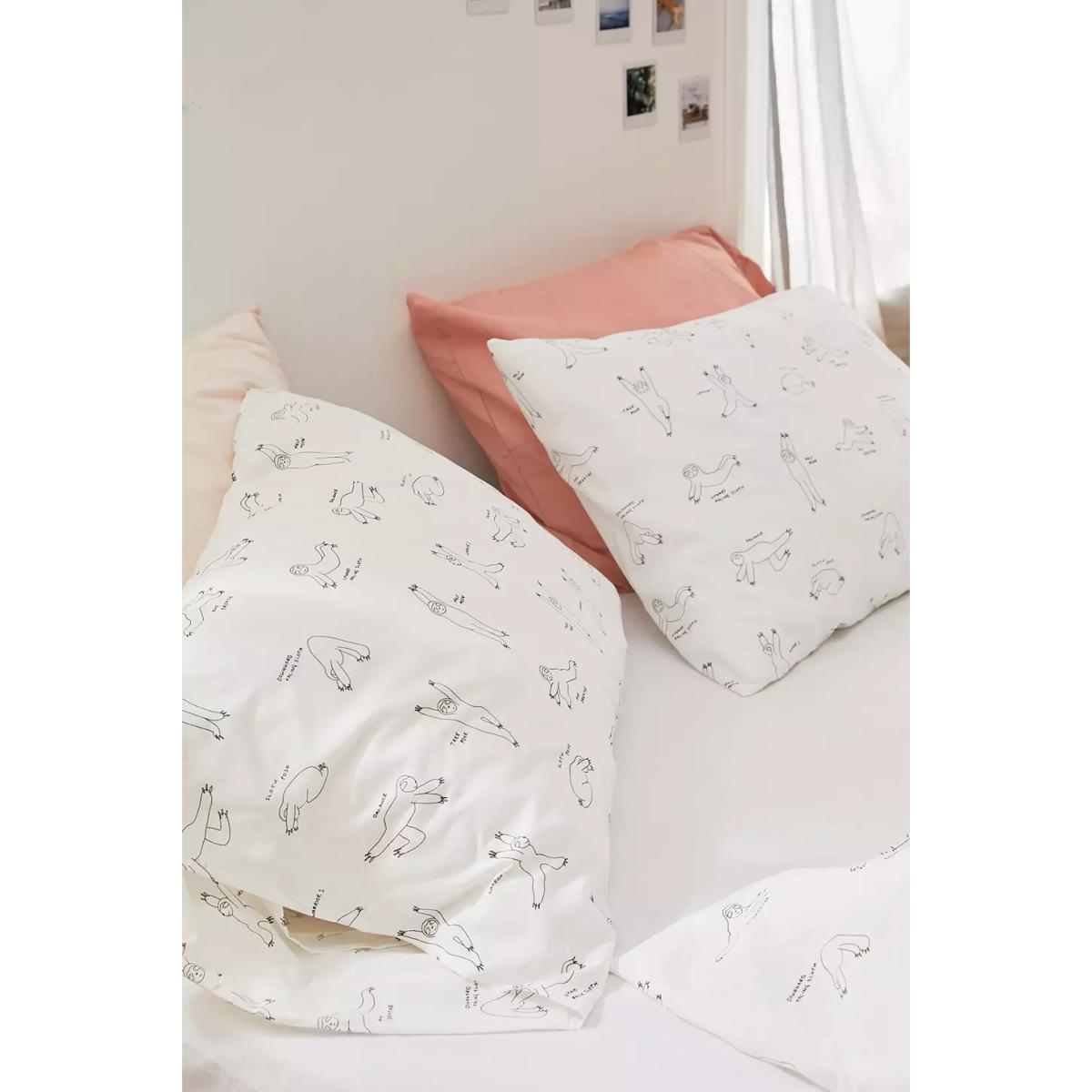 Yoga Sloth Duvet Set - Black SINGLE at Urban Outfitters – image 5