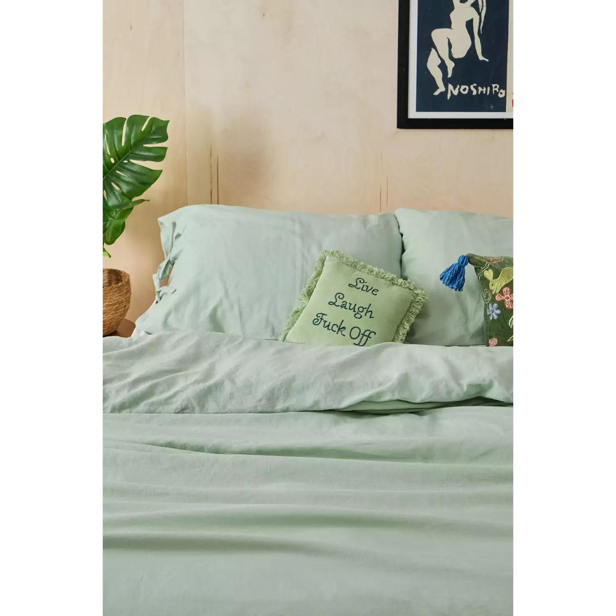 Sage Linen Duvet Set - Light Green King at Urban Outfitters – image 3