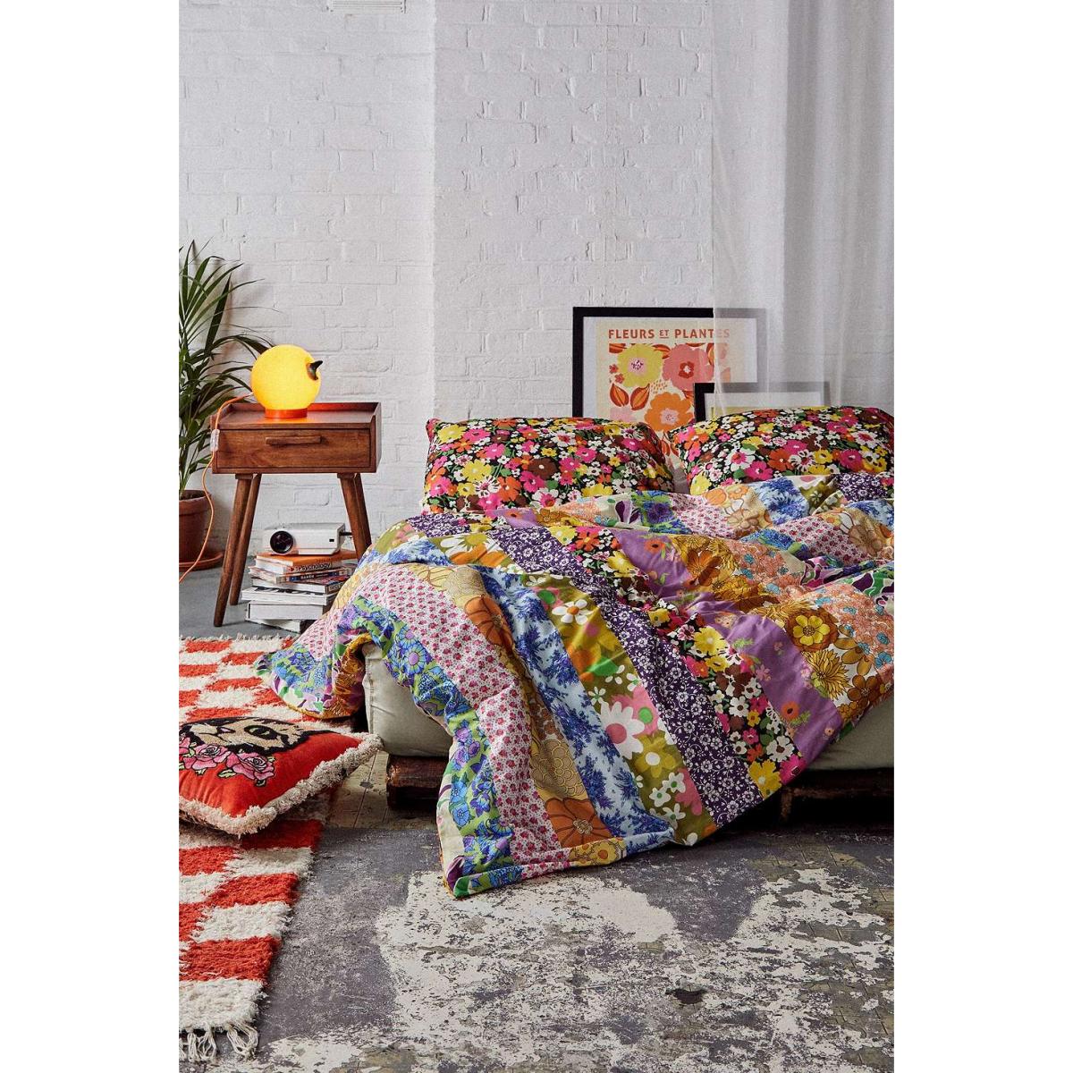 Vera Floral Duvet Set Single at Urban Outfitters – image 3