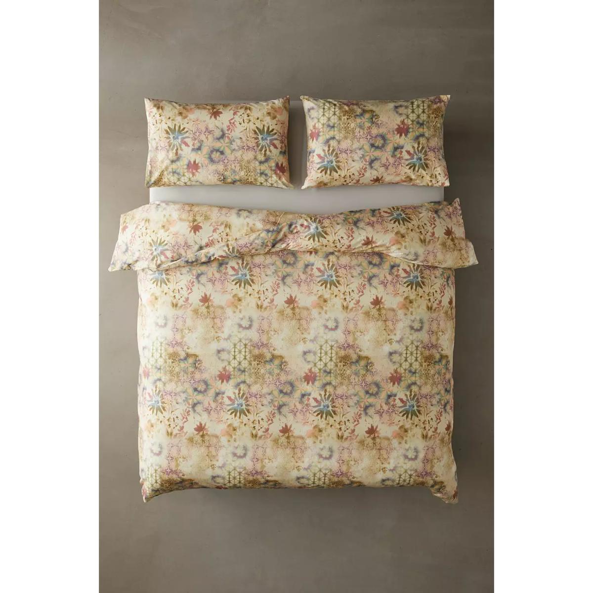 Layla Floral Duvet Set - Assorted SINGLE at Urban Outfitters – image 2