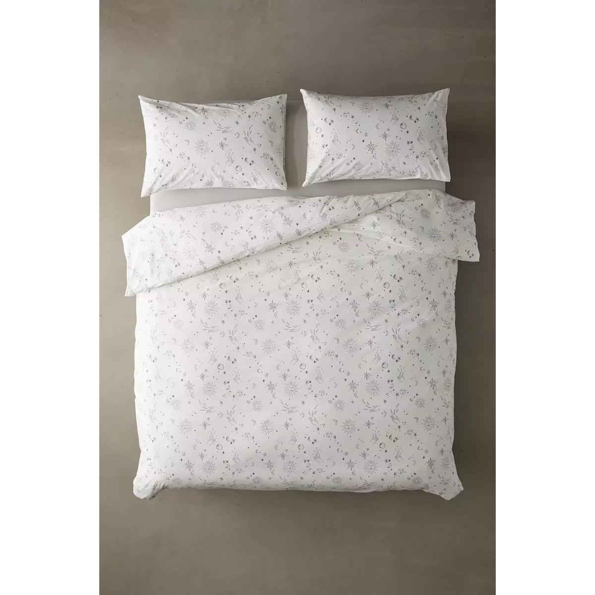 Celestial Sketch Duvet Set - Black SINGLE at Urban Outfitters – image 2