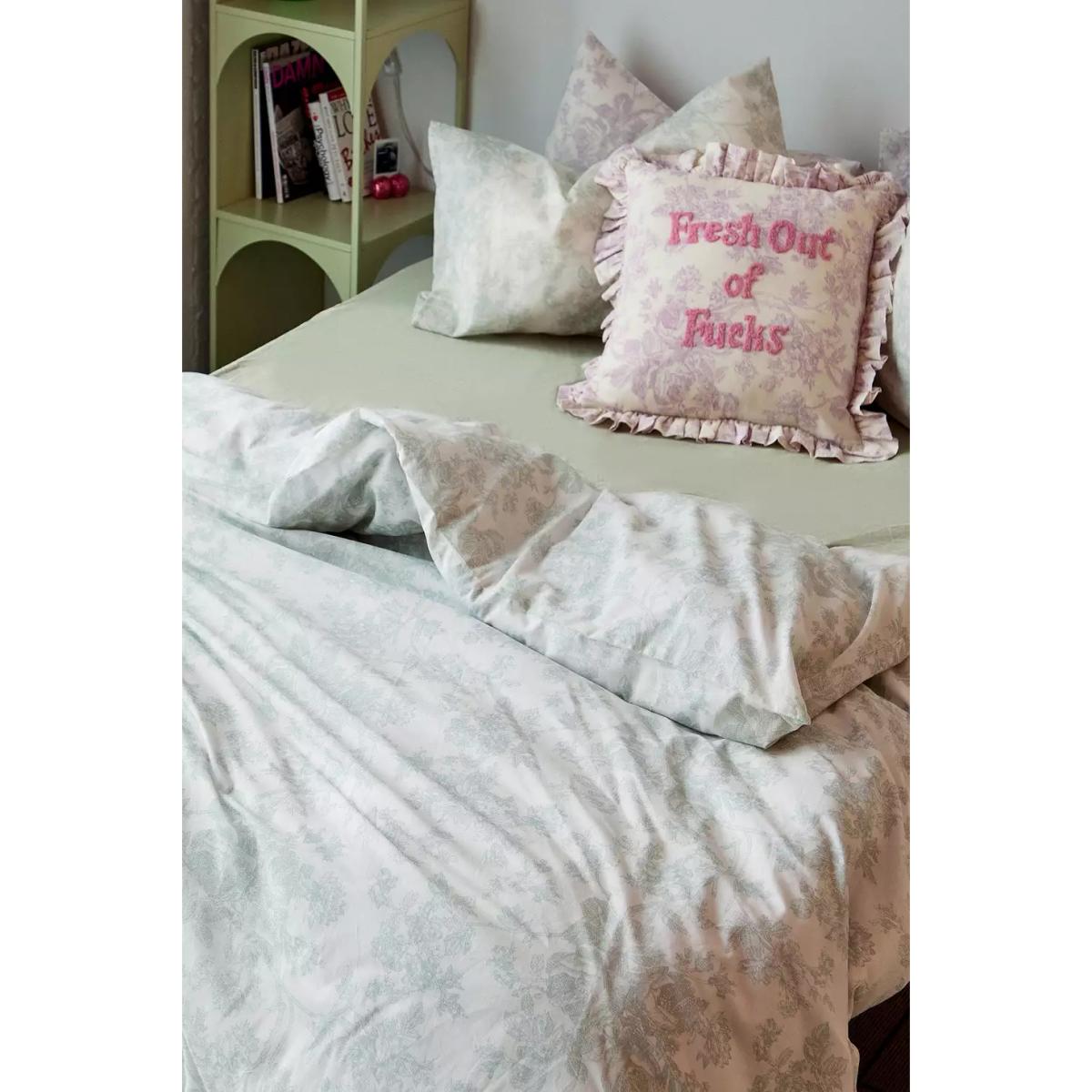 Sage Toile Duvet Set - Light Green Double at Urban Outfitters – image 2